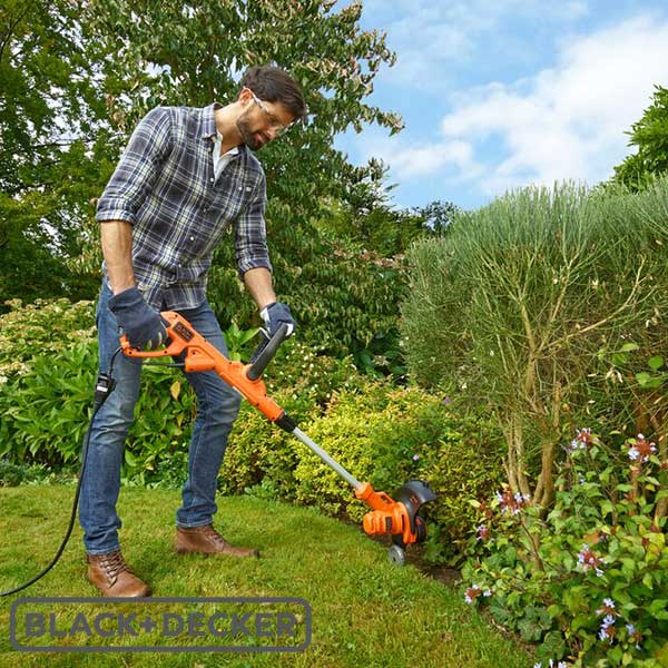 Black+Decker BESTA530C10 Електричен тример за трева 550W 30cm со кабел 10m