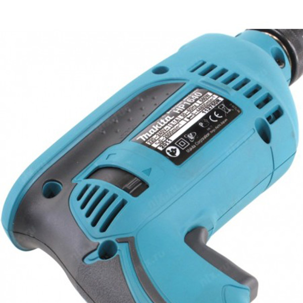 Ударна дупчалка MAKITA HP1640K