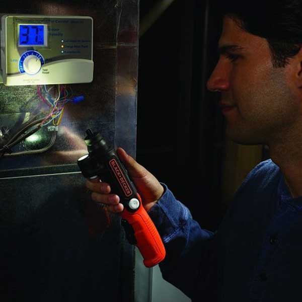 Акумулаторски одвртувач Black+Decker BDCSFL20AT 3.6V