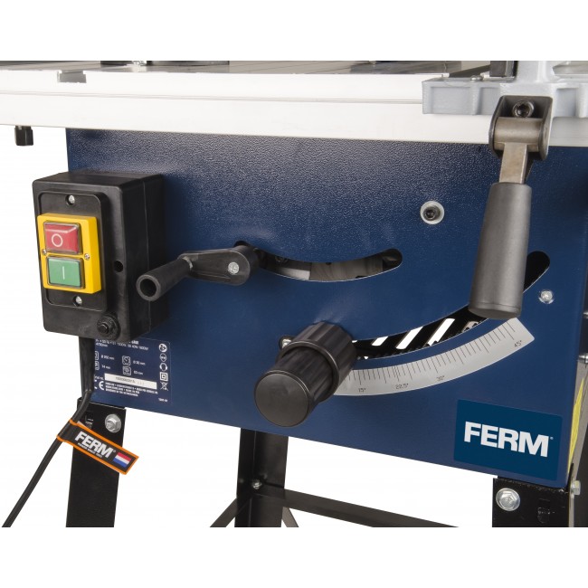 Стабилен циркулар FERM 1800W - 250MM TSM1033